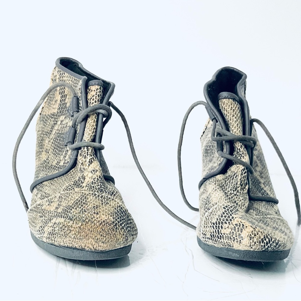 TOMS Kala Wedge Bootie – Snake Print